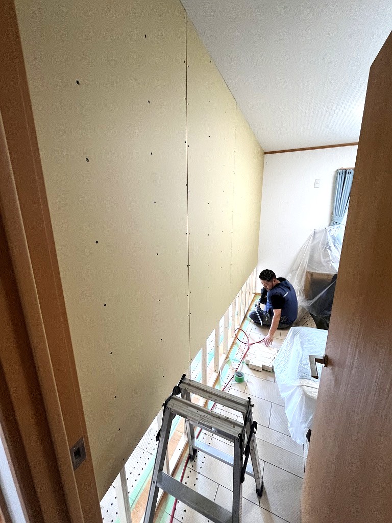 2階子供部屋仕切り