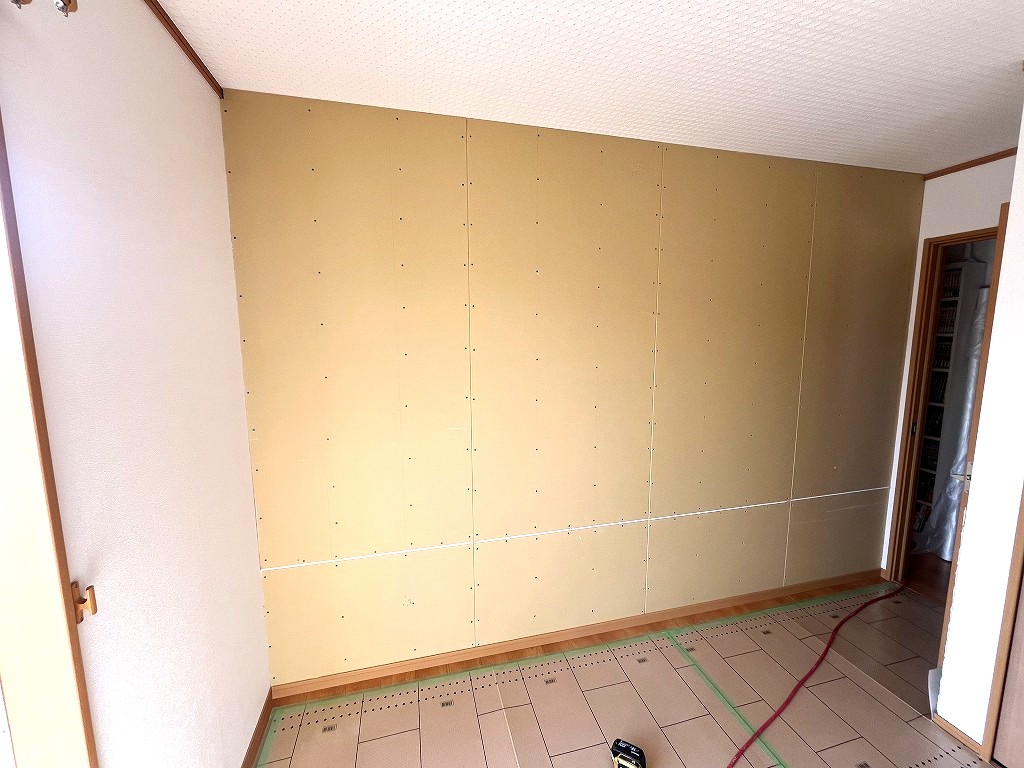 2階子供部屋仕切り