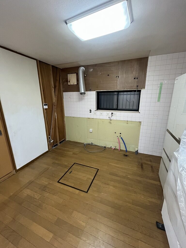 高石市　キッチンリフォーム　施工中